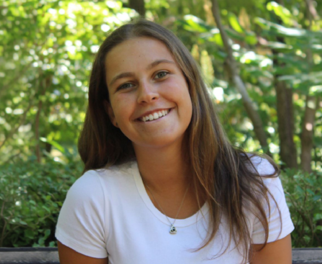 raquel crop